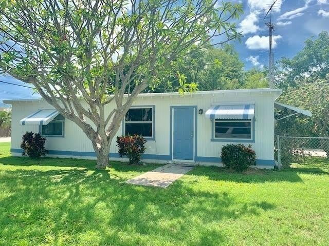 579 Beach Road – photo 2