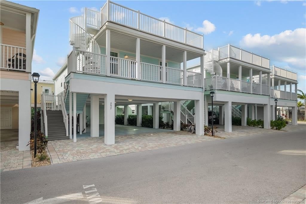 257 NE Coastal Drive – photo 3