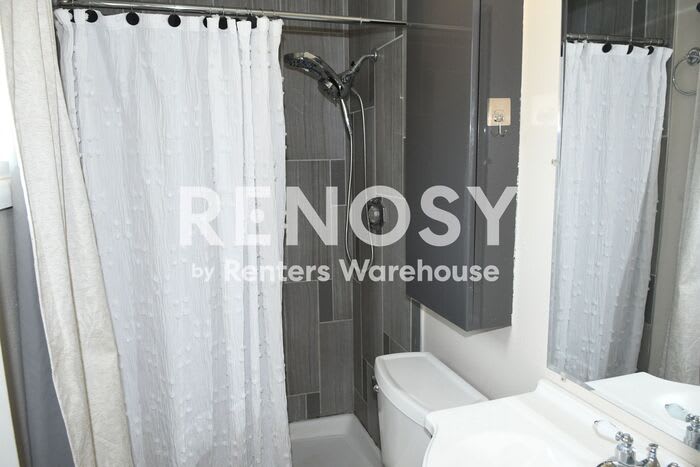 1550 West Pershing Avenue – photo 2