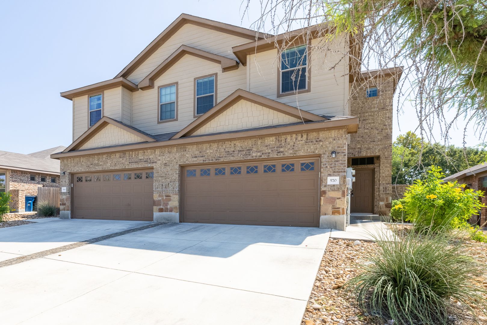 AVAILABLE NOW! Nice 3 Bedroom Duplex in New Braunfels, TX! – photo 1