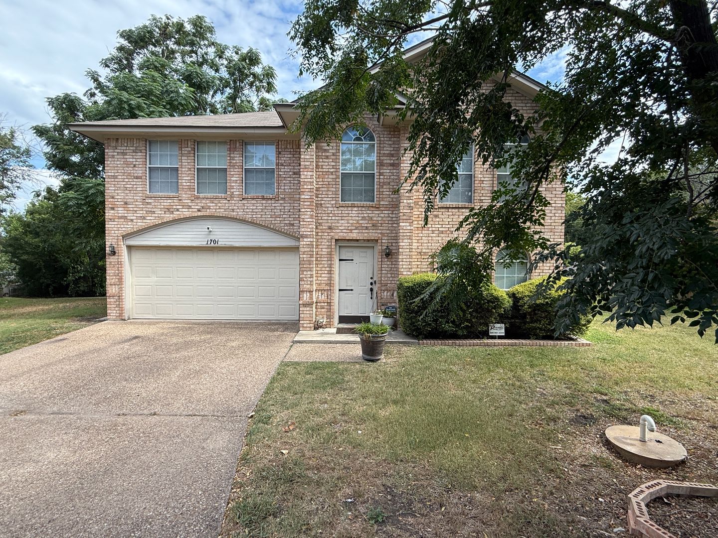 BACK TO SCHOOL RENT SPECIAL – photo 1