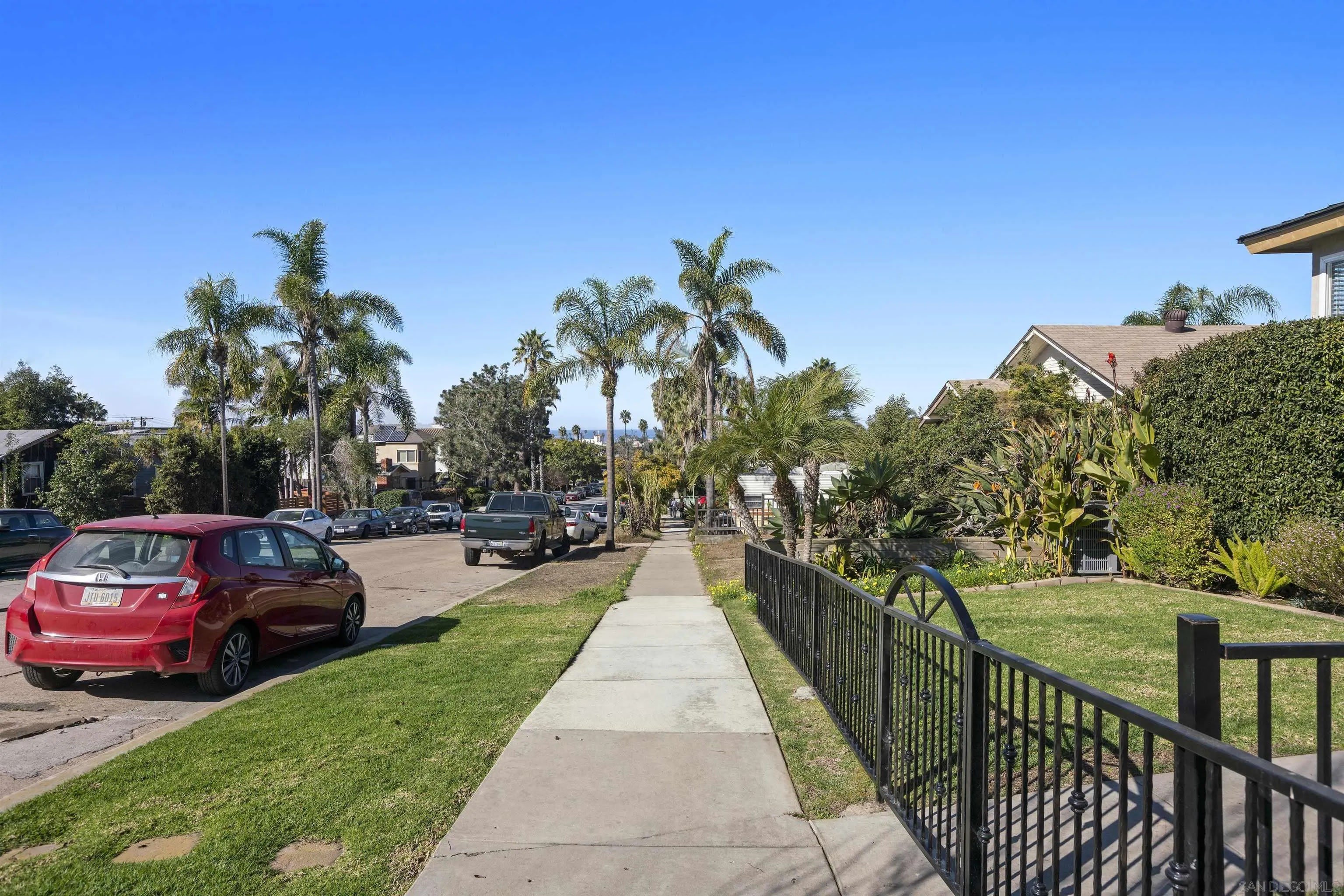 4614 Saratoga Ave – photo 2
