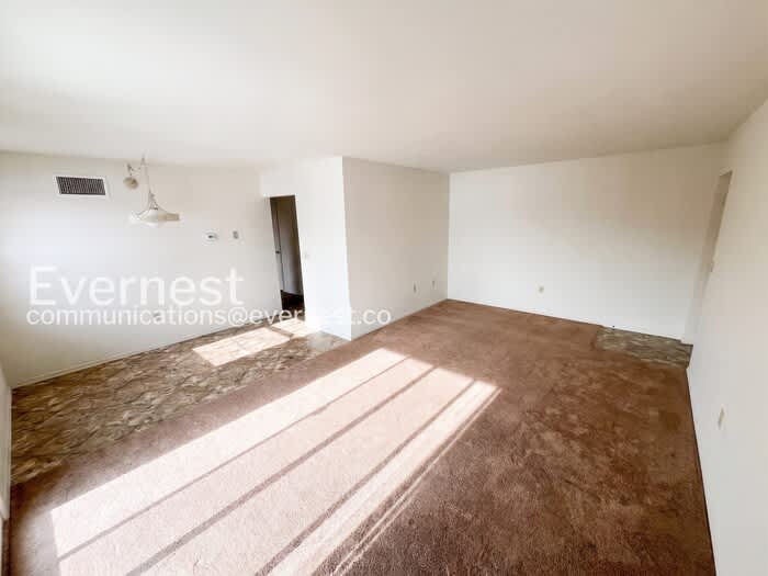 12916 North Cresap Street – photo 3
