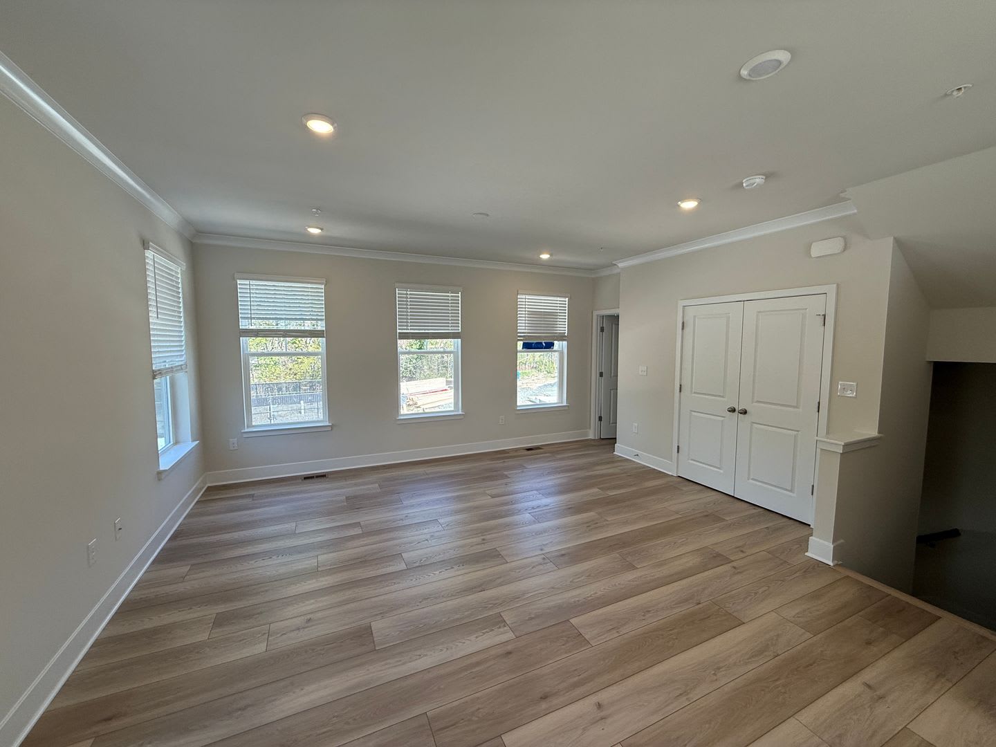 Luxury End‑Unit Townhome with Golf Course Views at Tides at River Marsh- 3D TOUR – photo 2