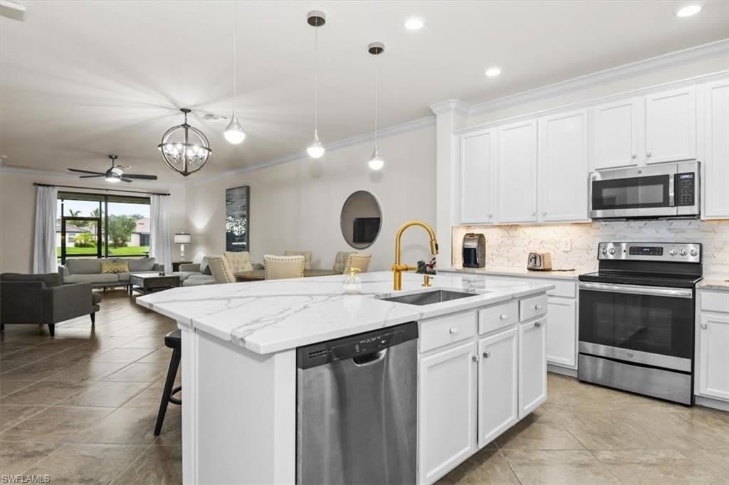 9093 Glenforest Dr – photo 2
