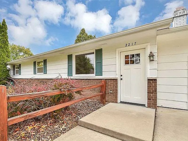 2217 Barberry Lane – photo 3