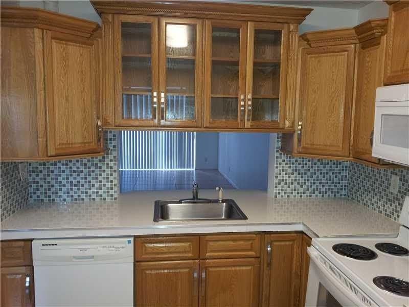 3250 NW 85th Avenue – photo 3