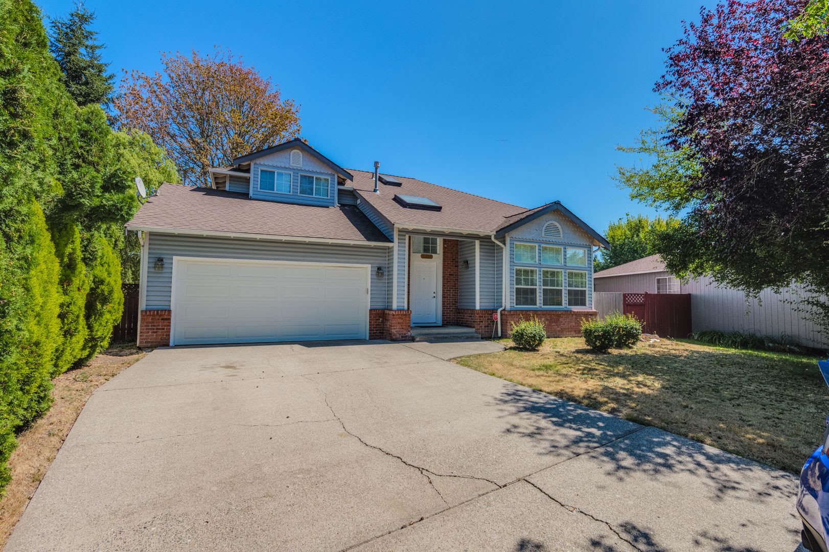 Wonderful Home On Cul De Sac – photo 2