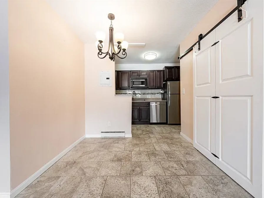 2 Larose Pl – photo 2