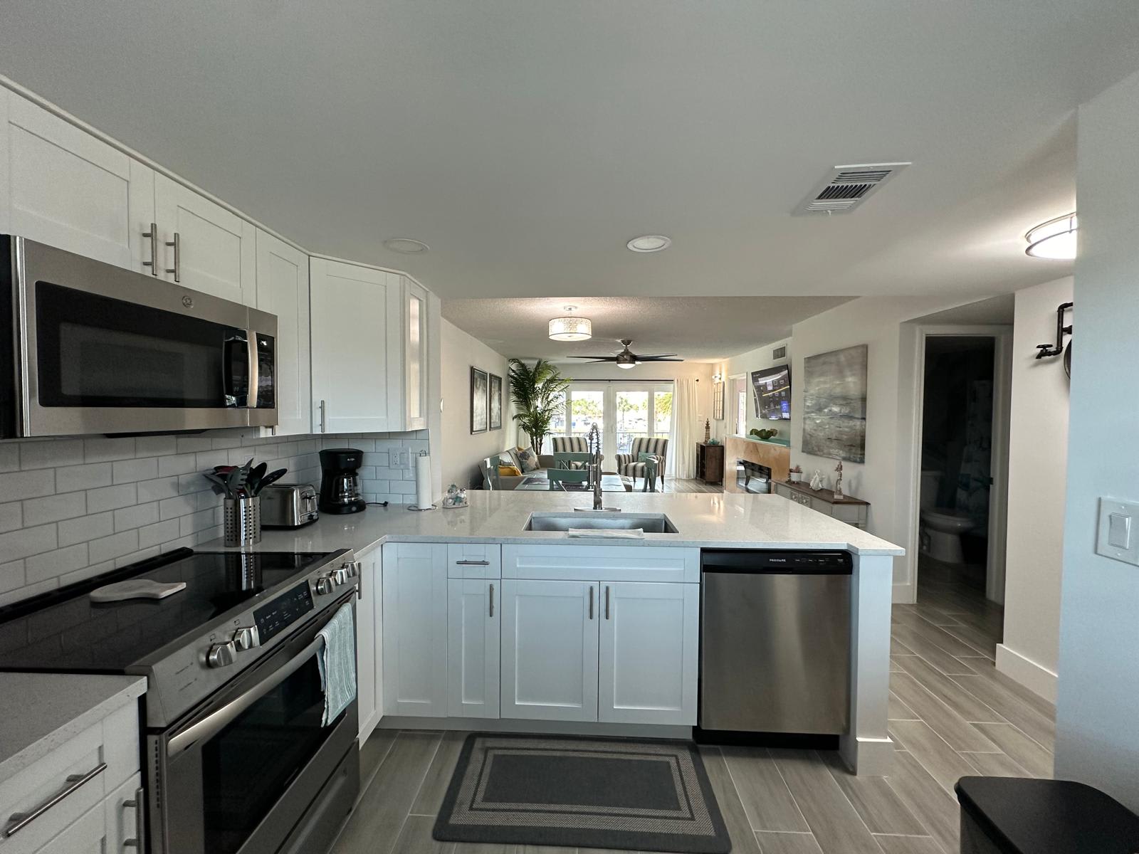 301 87th Avenue – photo 2