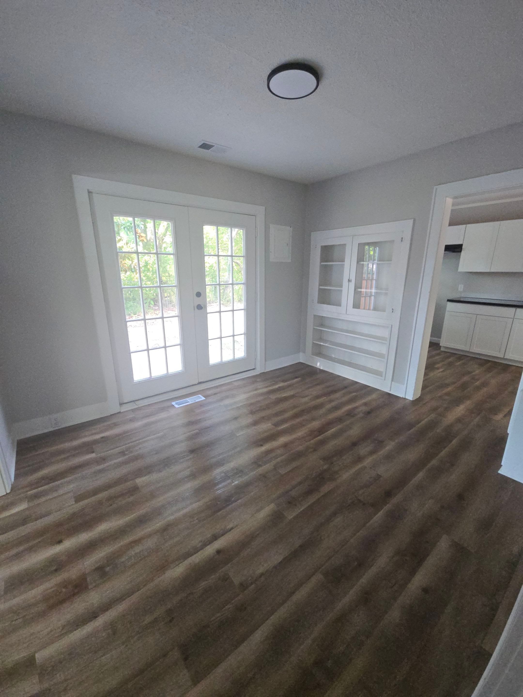 331 Eastland Avenue – photo 4