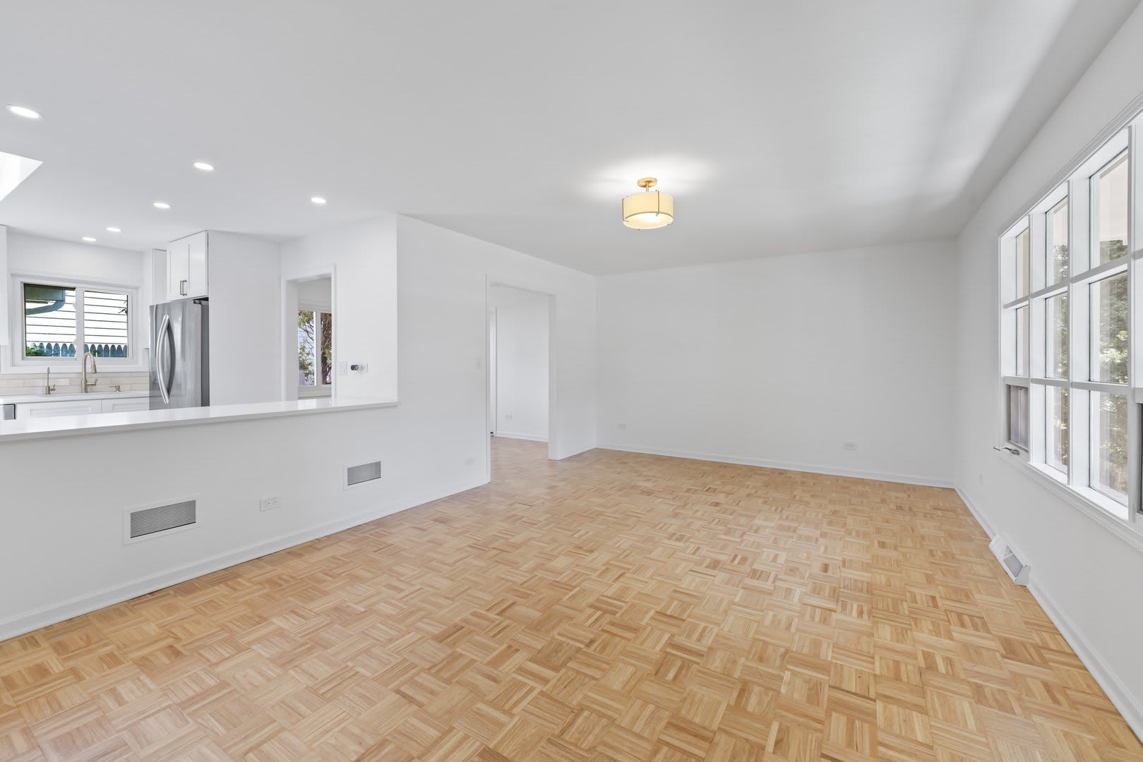 5654 S Washington Street – photo 4