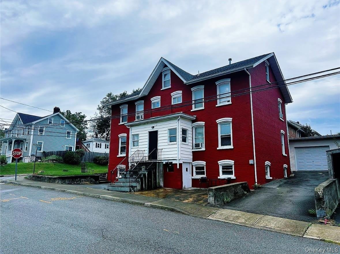 28 Davis Street – photo 1