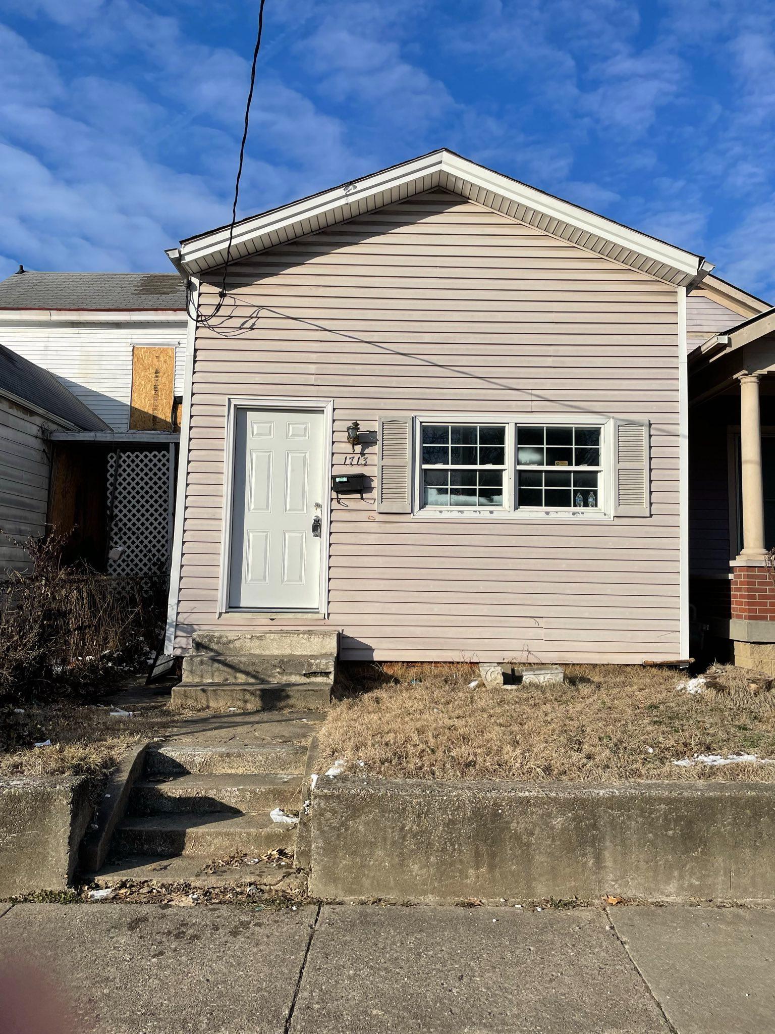 1713 West Oak Street – photo 1