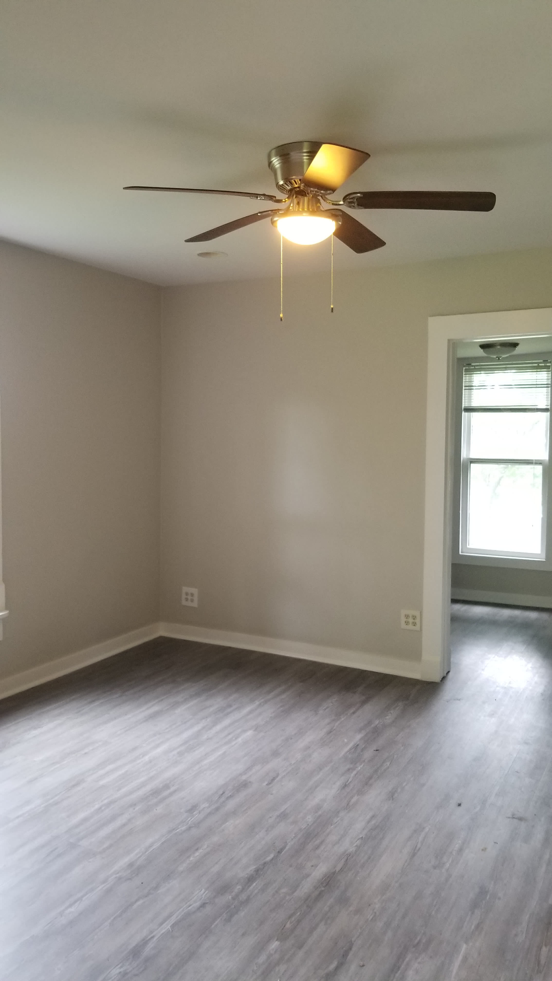 3001 Delaware Ave – photo 2