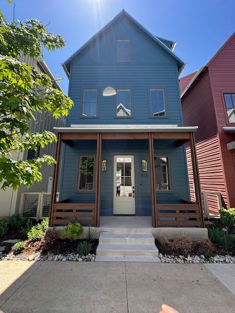 916 Pedalers Ln – photo 1
