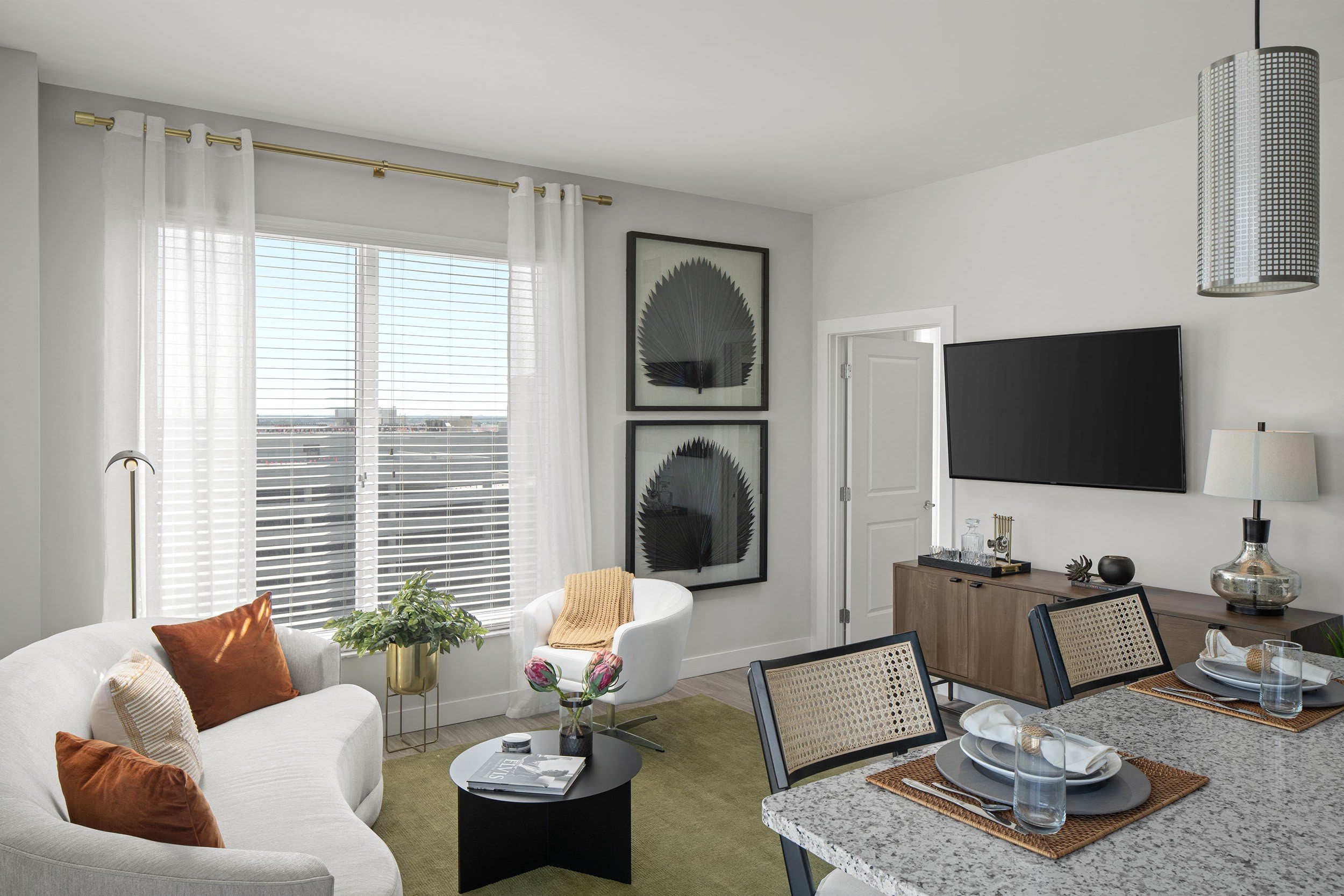 Channel Club Apartments – photo 1