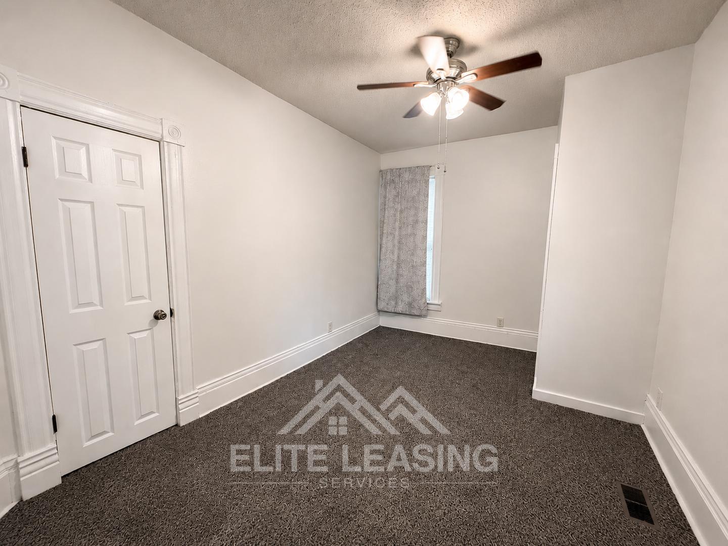 Charming 3-Bedroom Home in the Oakland Neighborhood – photo 5