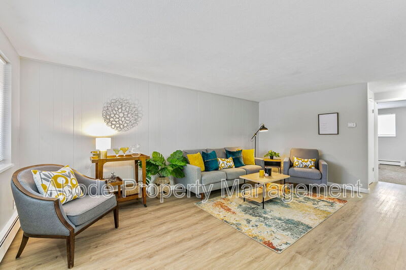 466 West 10Th Street – photo 2