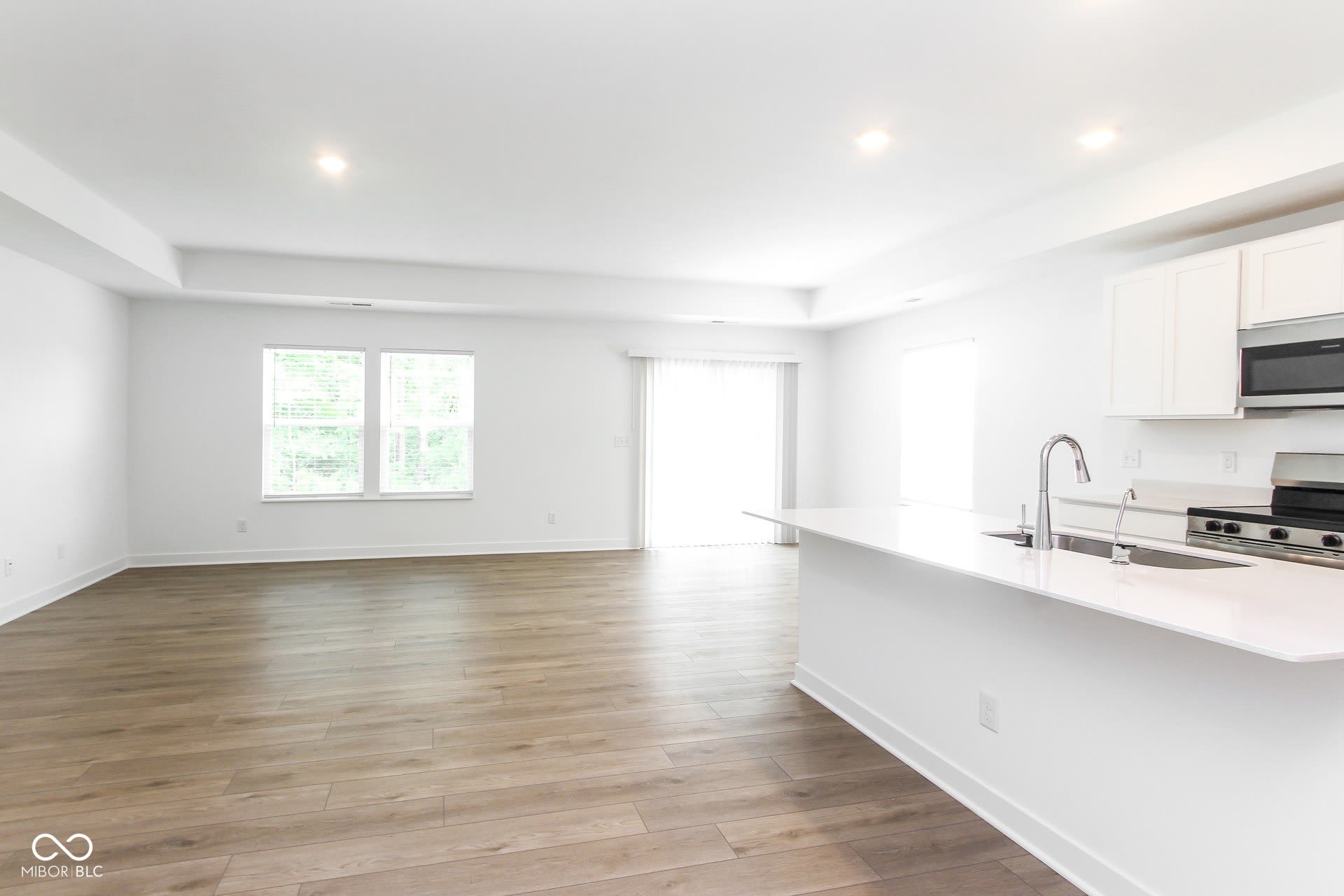 8831 Georgina Street N – photo 4