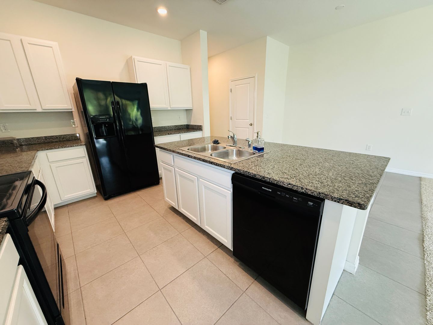 Beautiful 3 Bedroom Loft Townhome For Rent In North Tampa Land O Lakes – photo 5