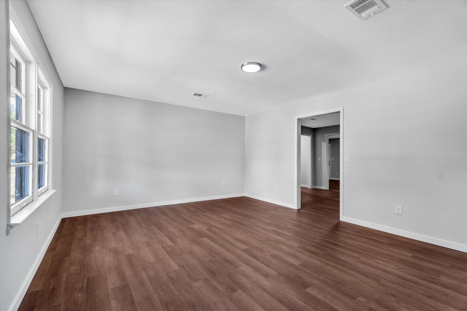 Completely Renovated 3 Bed 1 5 Bath Home With Dual Living Areas Patio – photo 3