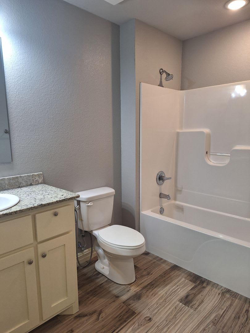 ** to discuss a move in special on this Duplex** – photo 4