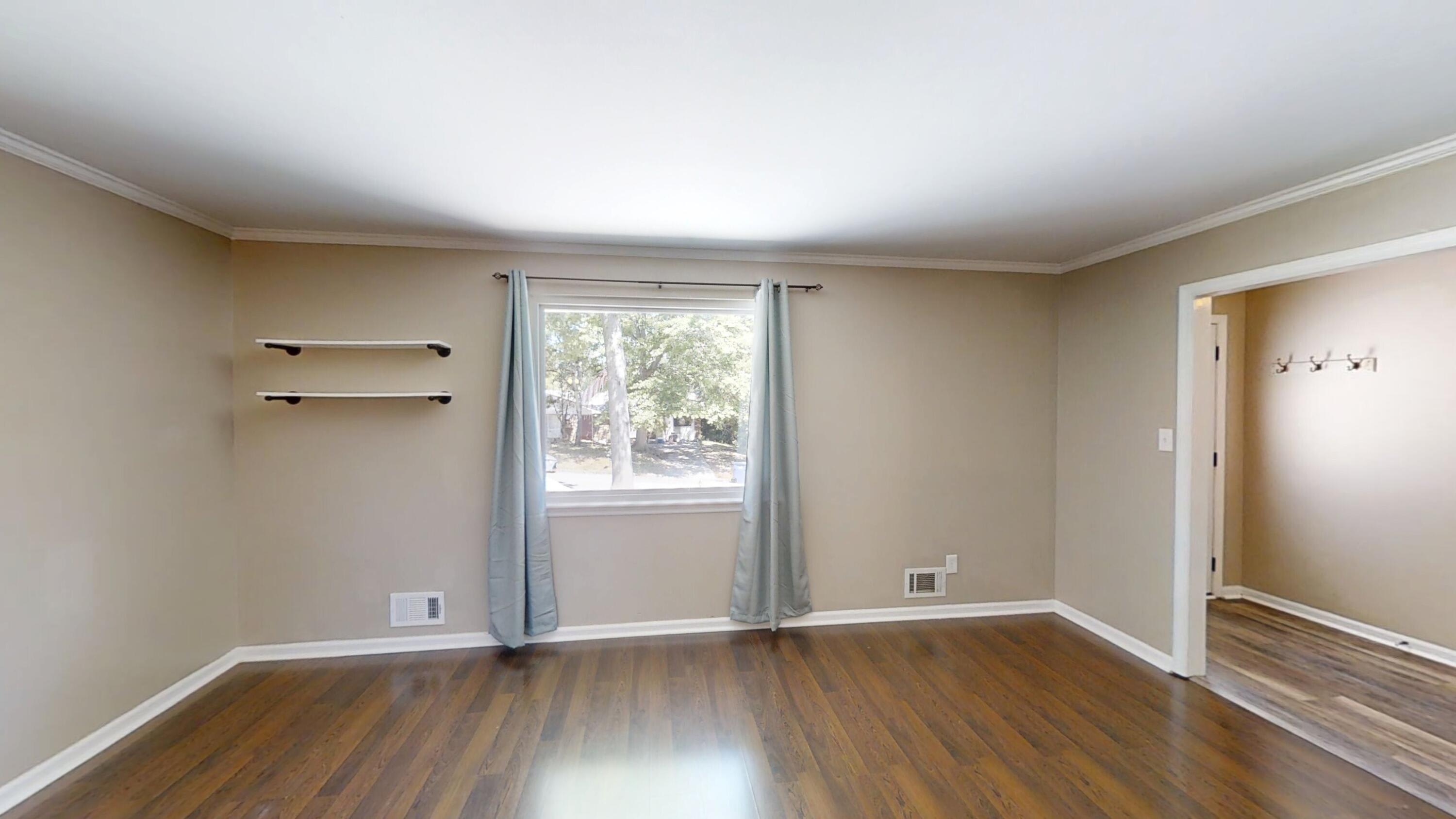 321 Oak Lake Drive – photo 3