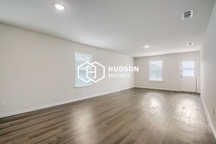 419 Shorty Street – photo 4