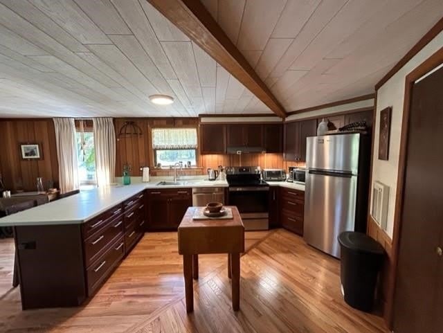 590 Center Road – photo 3