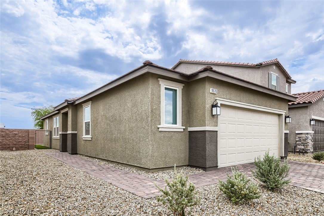 9576 Marsh Aster Street – photo 2