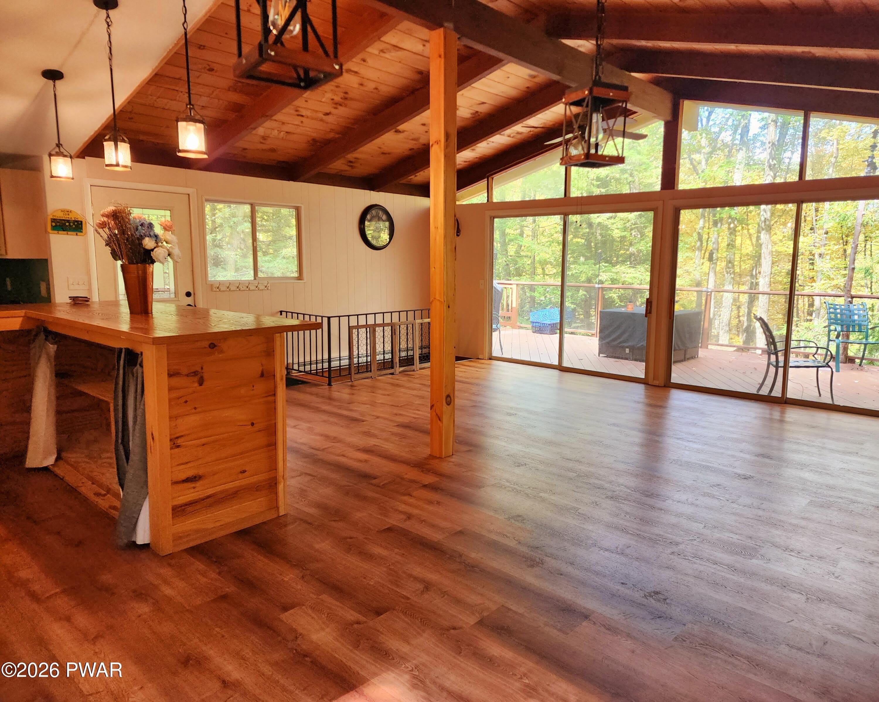 105 Bluestone Drive – photo 2