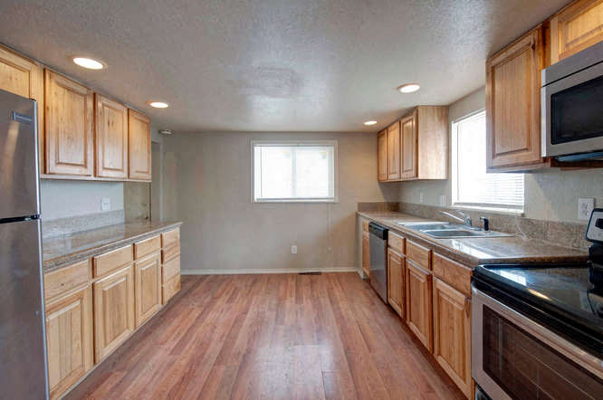 3353 W Virginia Avenue – photo 2