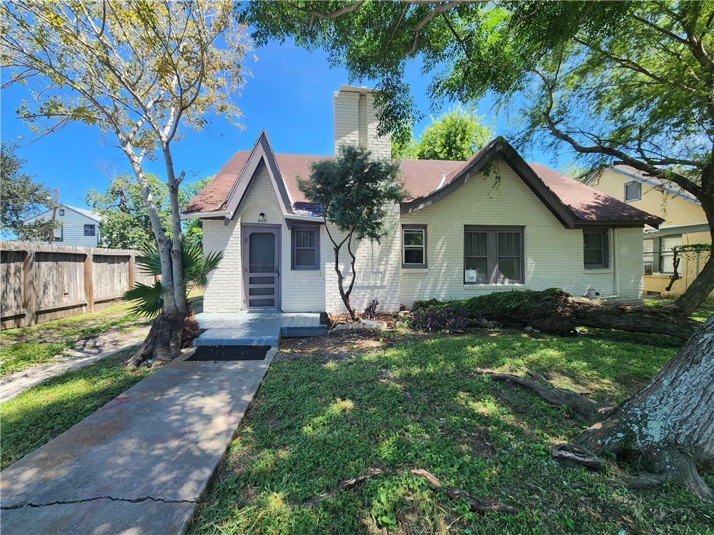 309 Indiana Avenue – photo 1