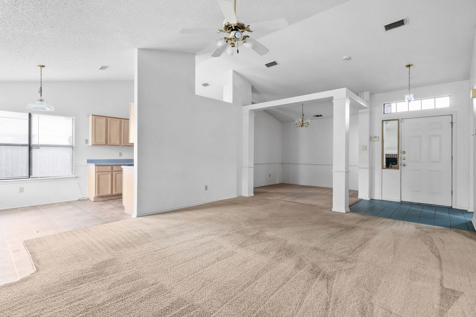 4203 Vicki Drive – photo 3