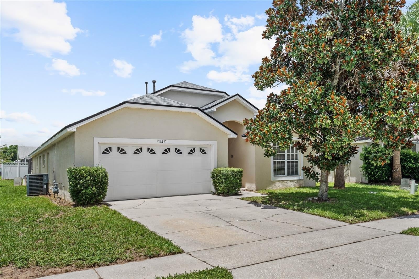 7827 MYRTLE OAK Lane – photo 1
