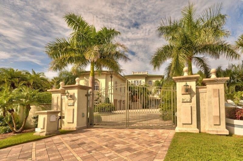 220 Gulf Boulevard – photo 1