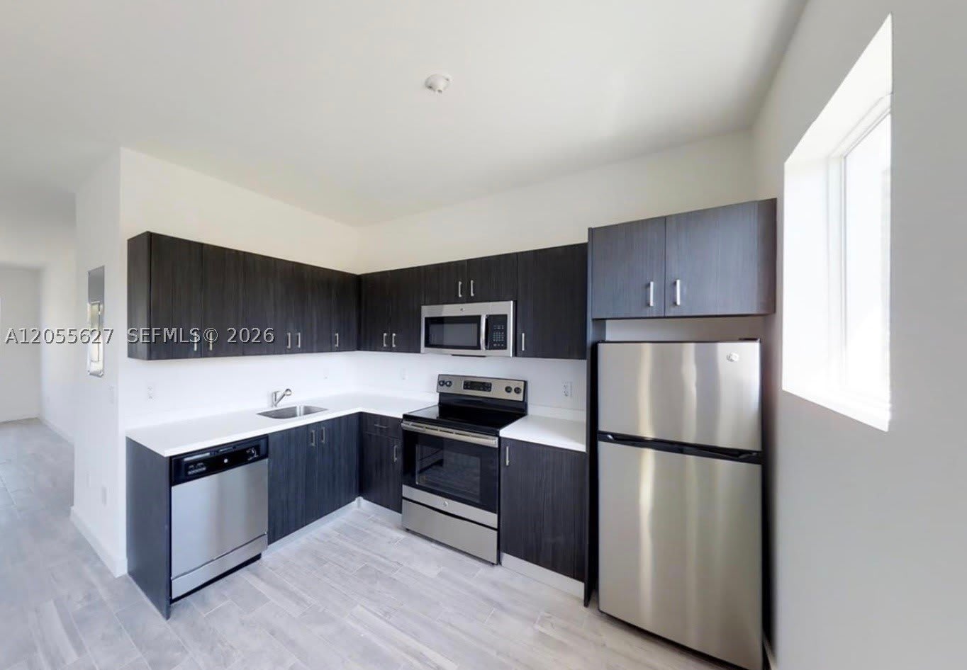 321 S Shore Dr – photo 4