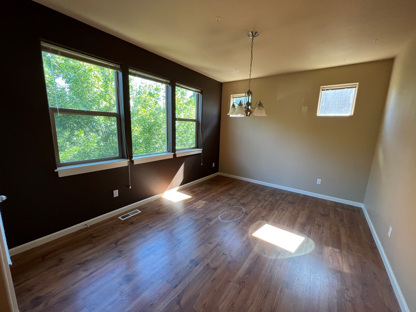 20744 SW Sister Lane ~ MOVE-IN SPECIAL 1/2 OFF First Month's Rent! Amazing Tri-Level Home – photo 5