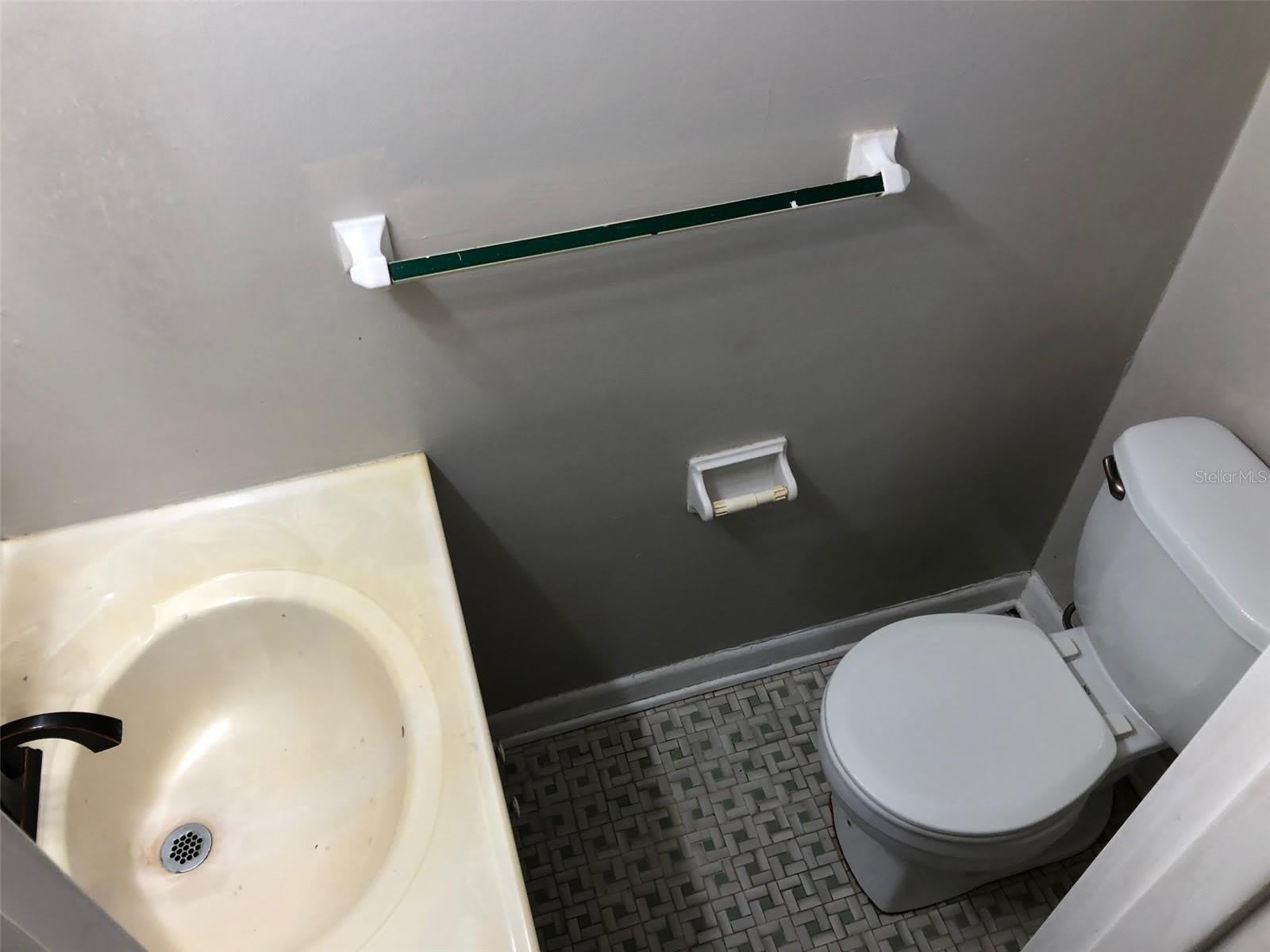 304 NW 36TH Street – photo 2