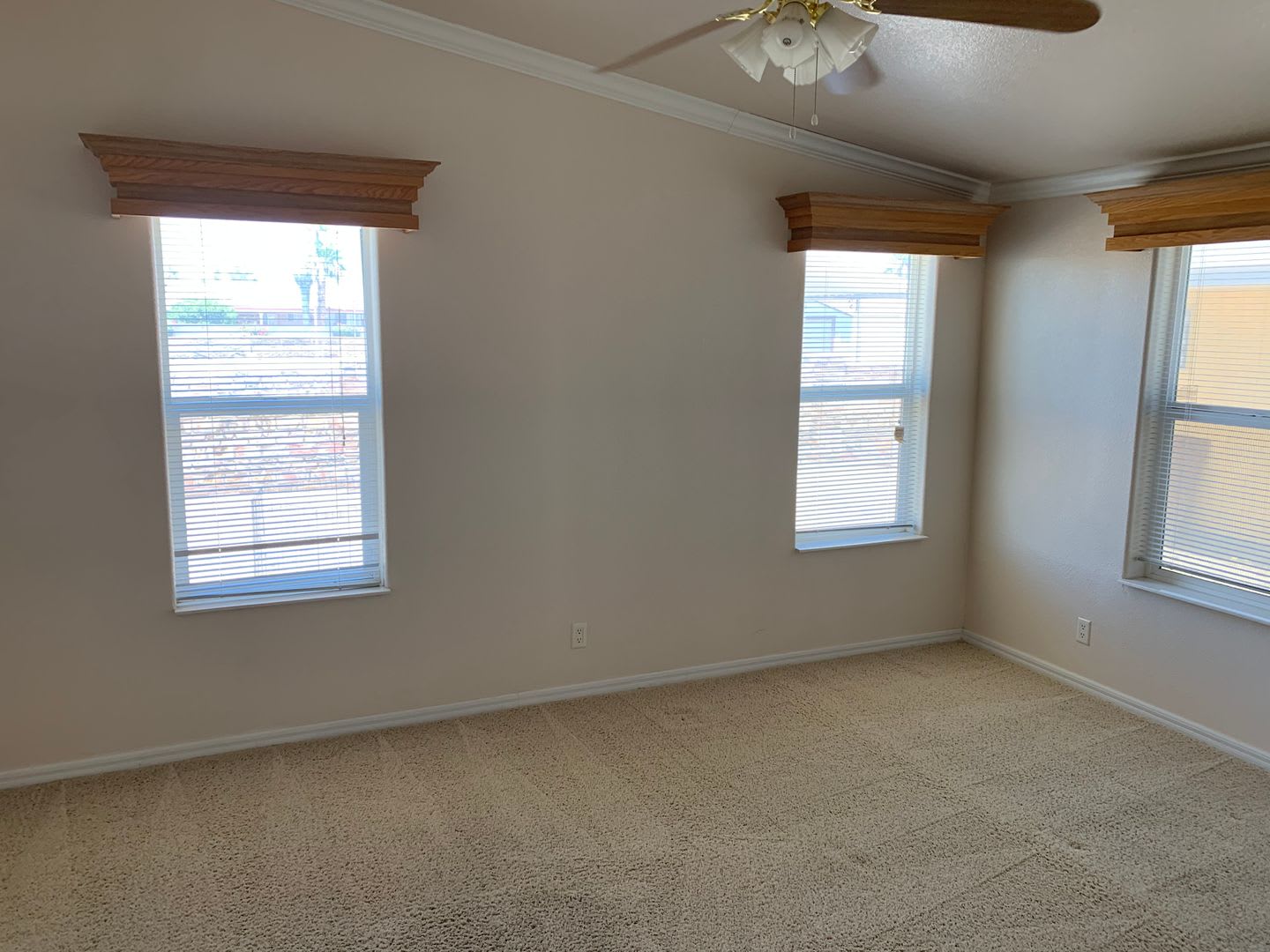 MOVE-IN READY! – photo 3