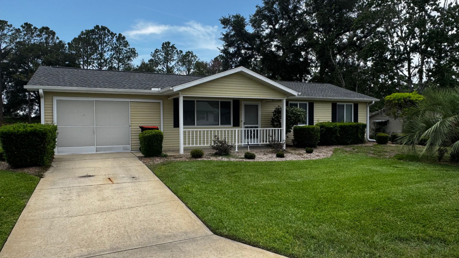UTILITIES INCLUDED!! Resort-Style Living in Oak Run – Active 55+ Community Rental in Southwest Ocala – photo 2