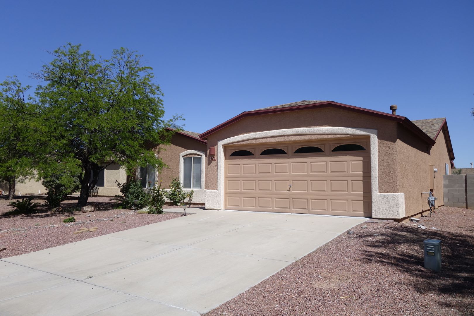 Nw Silverbell And Continental Reserve 3 Bedroom 2 Bath House With A C Garage And Fenced Yard – photo 1