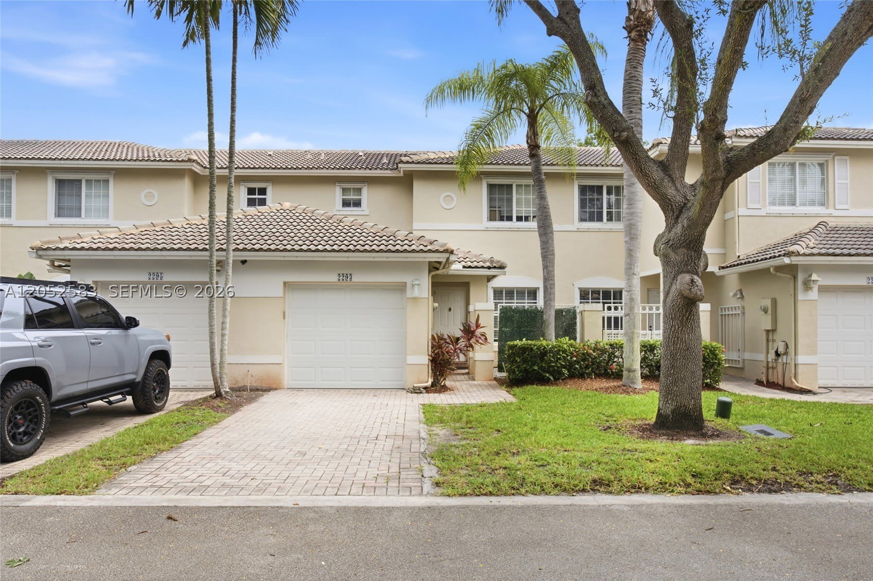 2293 NW 170th Ave – photo 1