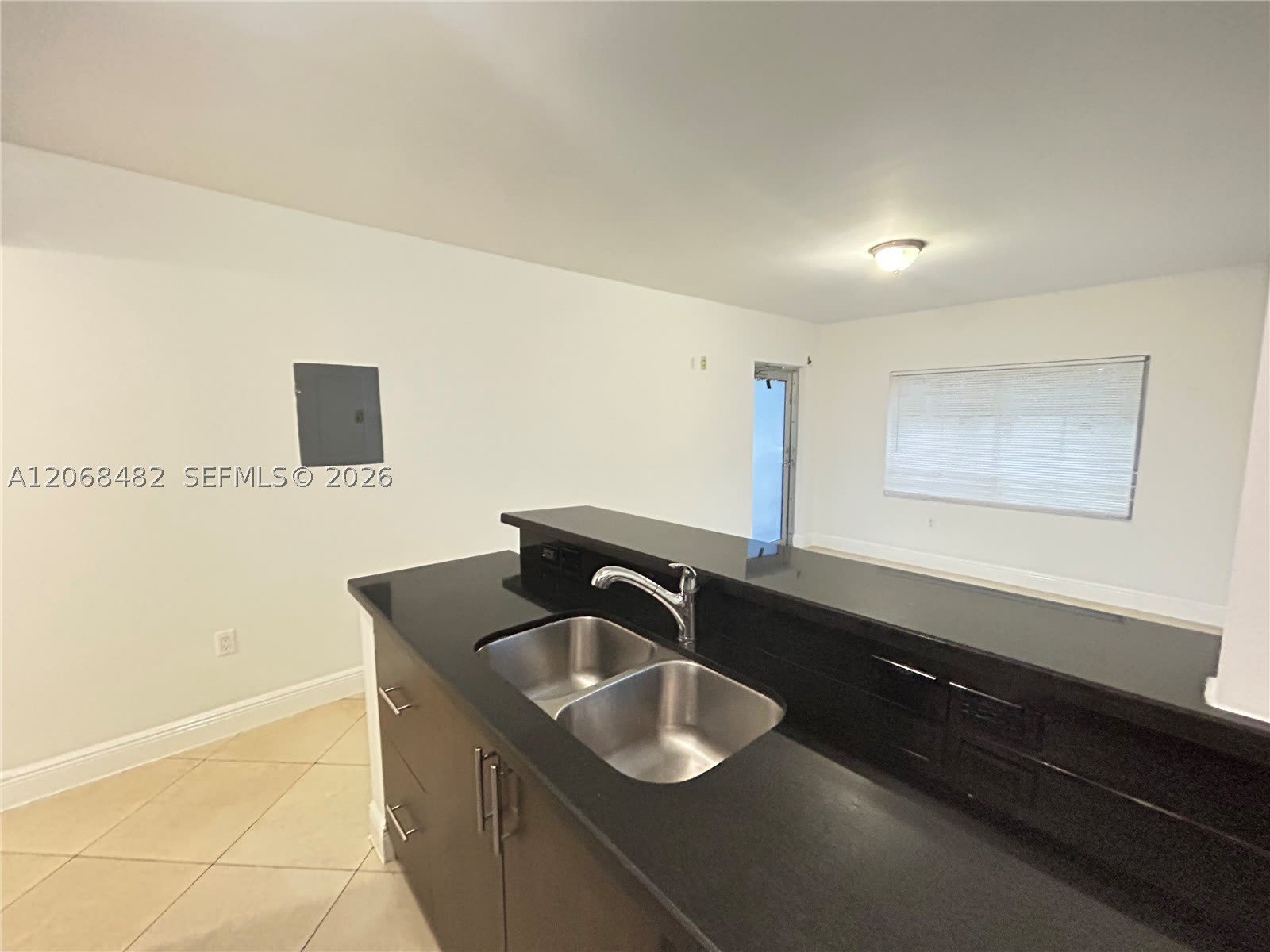 1034 Lenox Ave – photo 3