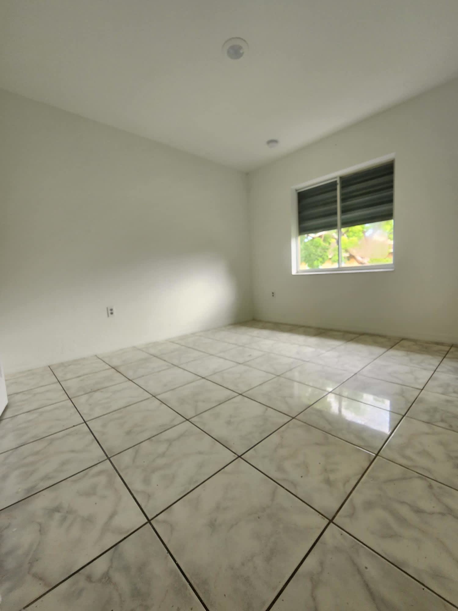7500 Northwest 19th Avenue – photo 3