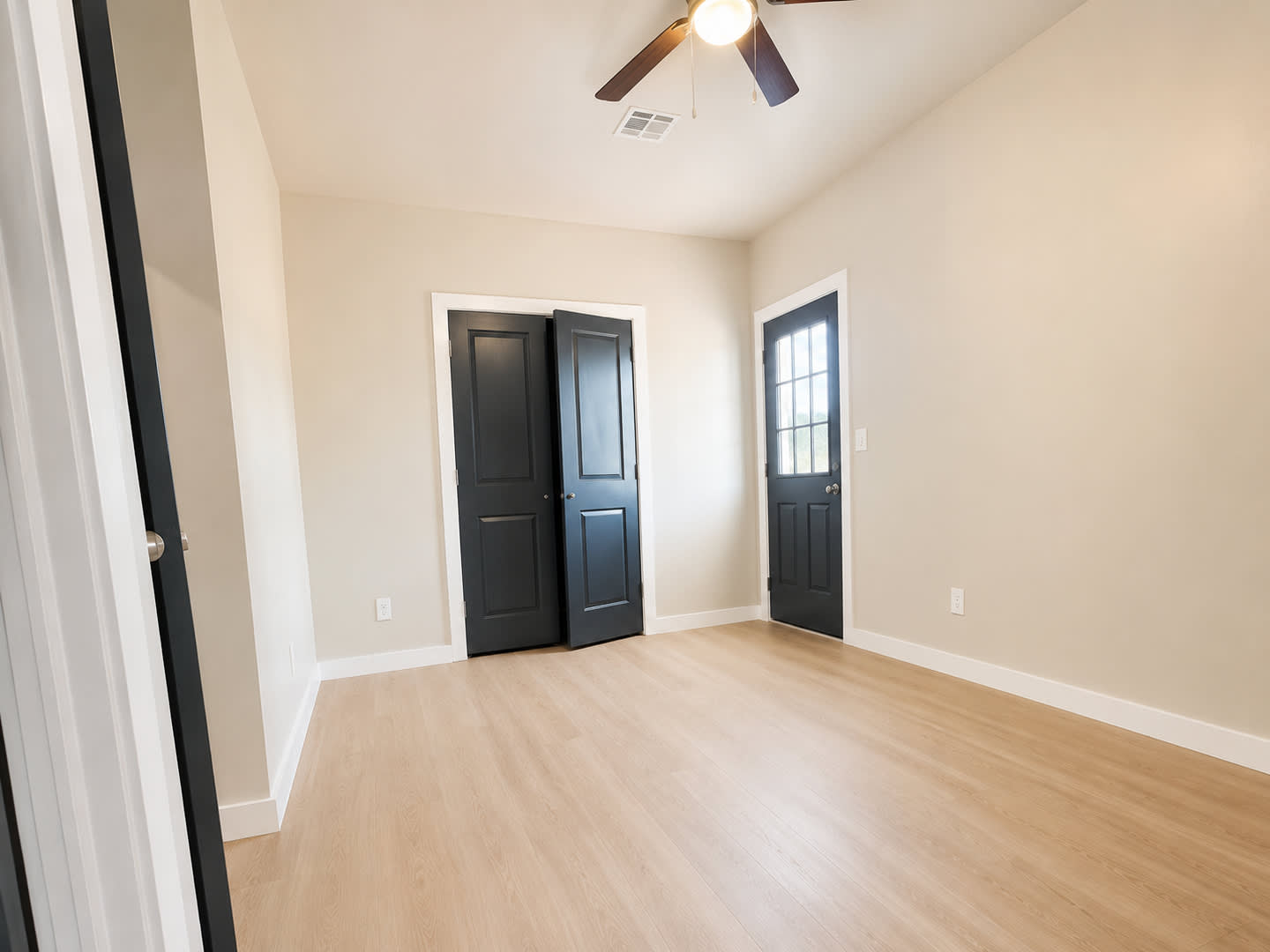 Brand-New 3-Bedroom Duplex with Modern Finishes in Lawton – photo 4