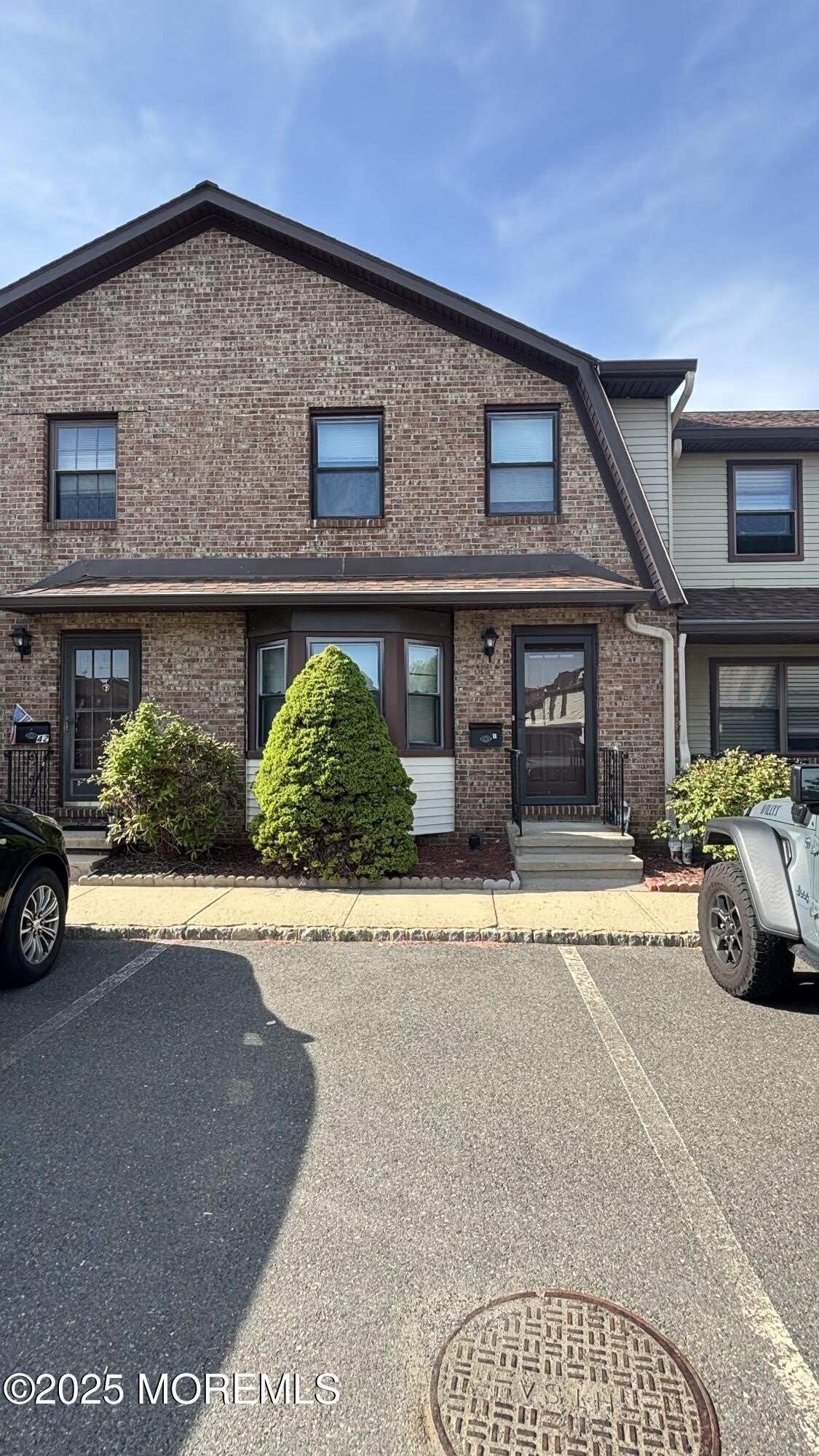 41 Village Green Way – photo 1