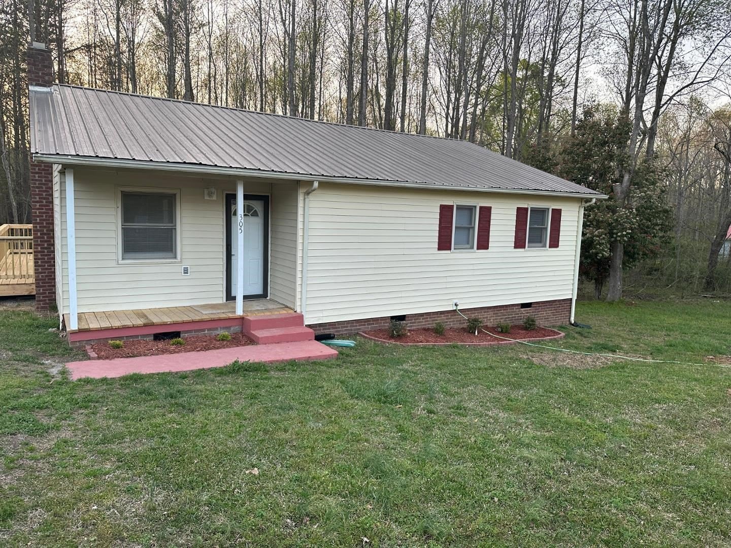 305 Leonard Meadow Road – photo 5