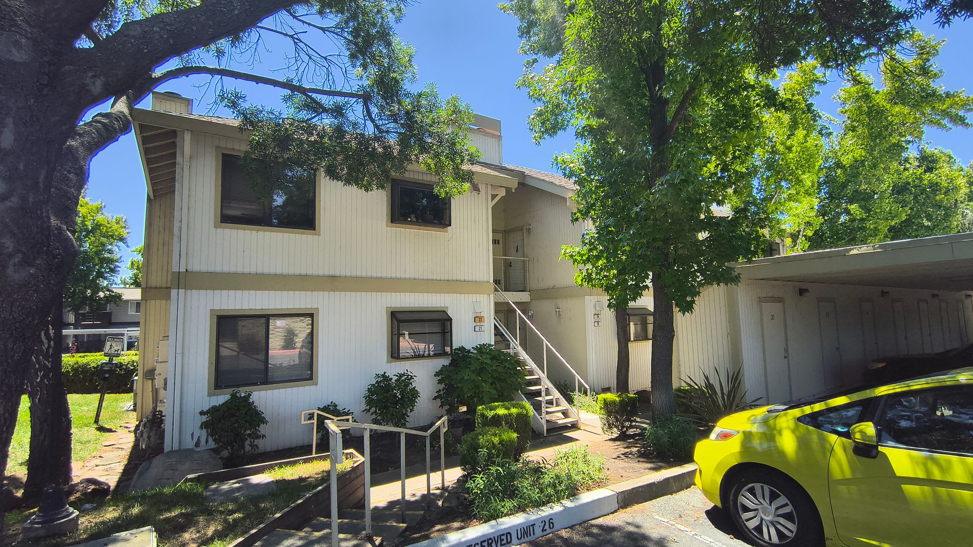 FIRST MONTH RENT HALF OFF!!! 1BED/1BATH Condo Located in a Quiet Area of Downtown Concord, Ca!! – photo 3